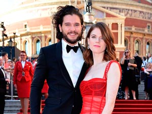 актриса Роуз Лесли